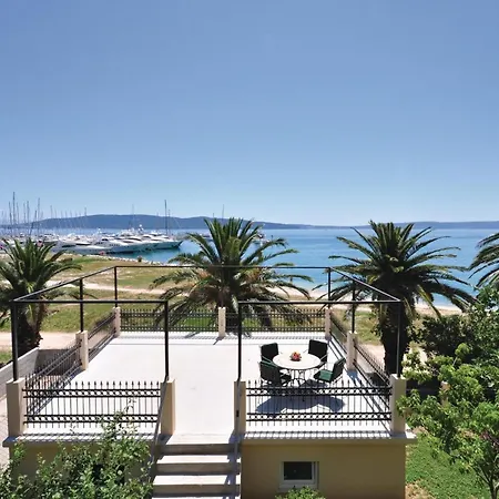 Apartment Amazing In Kastel Gomilica With Wifi