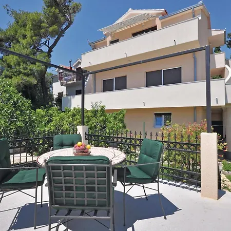 Apartman Amazing In Kastel Gomilica With Wifi Kastela