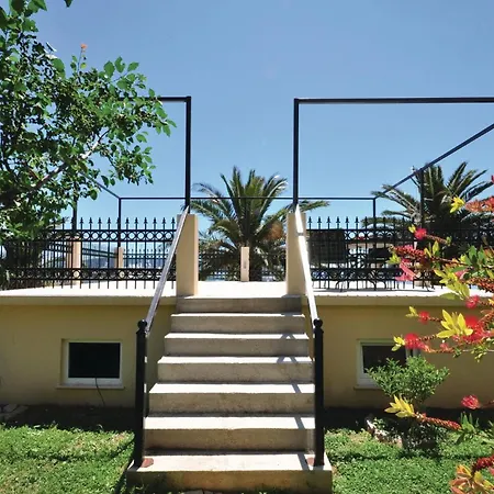 Amazing In Kastel Gomilica With Wifi Apartment *